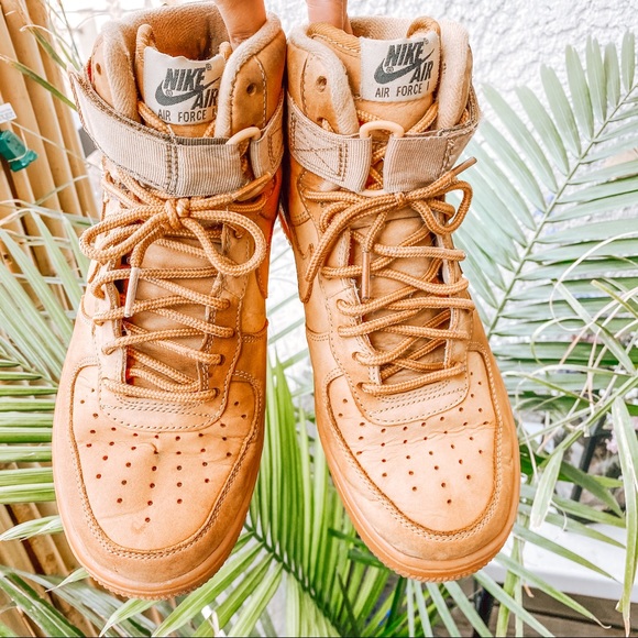 SOLD Air Force 1 Hi Flax sneakers - Picture 3 of 12